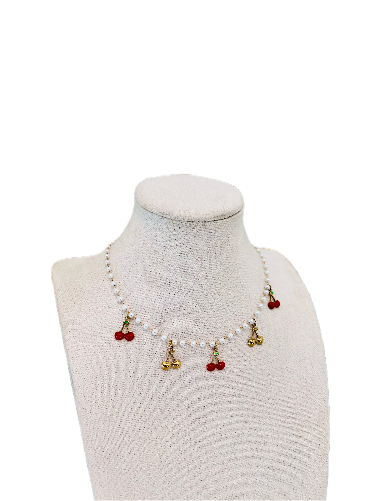 Collier Cherry